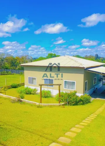 CHÁCARA À VENDA CONDOMÍNIO RESIDENCIAL PINHEIROS DO LAGO EM ALAMBARIA SP