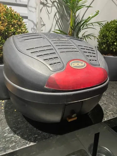 Baú plástico moto