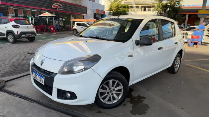 Renault Sandero Authentique Hi-flex 1.0 16V 5P 2014