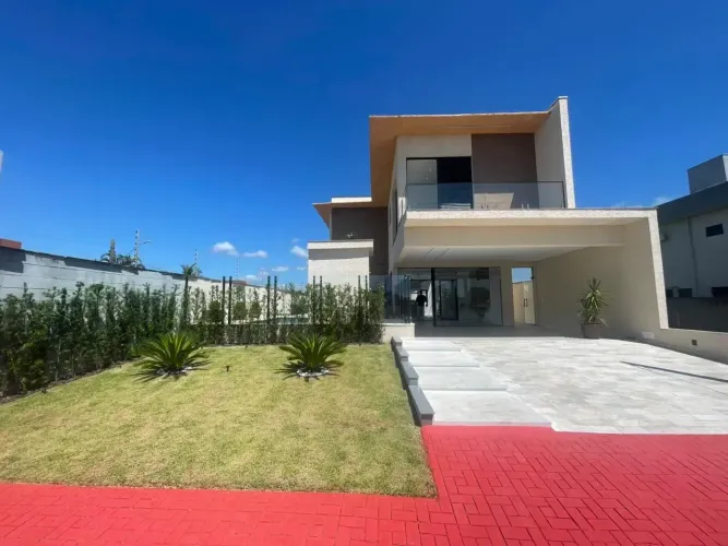 CASA EM CONDOMÍNIO FECHADO - PERUÍBE