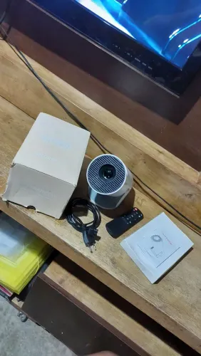 Projetor magcubic semi novo