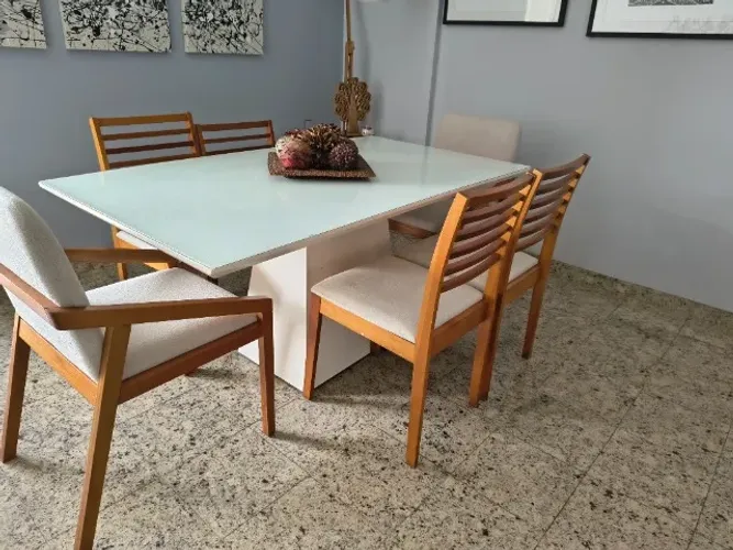 Mesas de jantar com 6 cadeiras