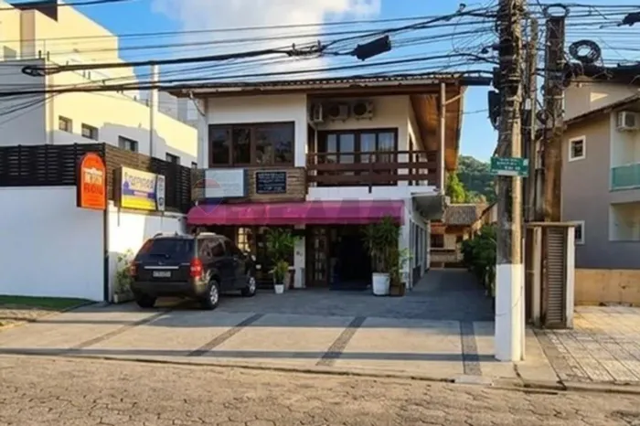 Sala comercial 30 m² com 2 ambientes e varanda em Juquehy