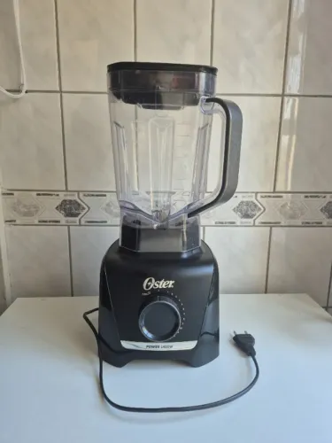 Liquidificador Oster 3,2L 1400w - 110V