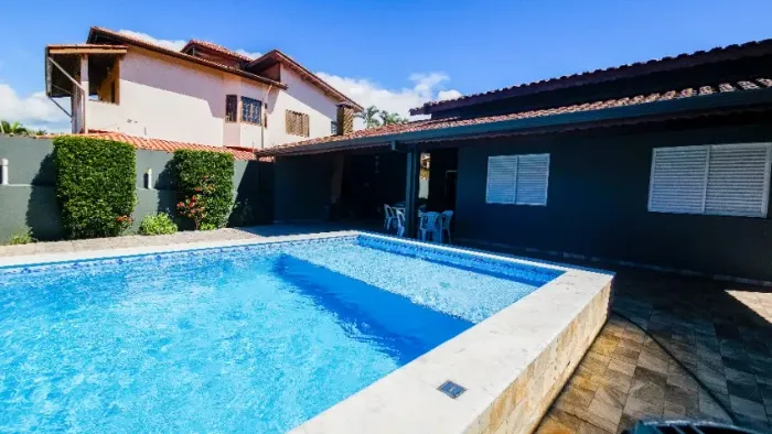 Piscina, Churrasq, casa acessível, 3dorm c/Ar, 200Mts Mar