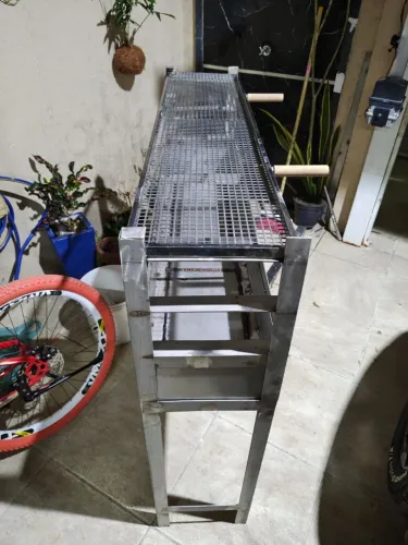 Churrasqueira toda de inox ideal pra espetinhos