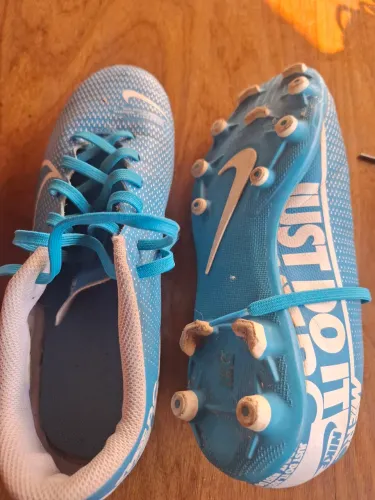 Chuteira nike 