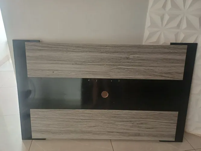 PAINEL PARA TV SEMINOVO - R$ 150,00