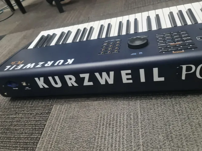 Teclado Sintetizador Kurzweil pc3x 88