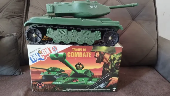 Tanque de combate Falcon Estrela