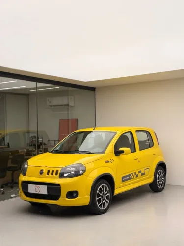 Fiat Uno Sporting 1.4 EVO Fire Flex 8V 4P 2012