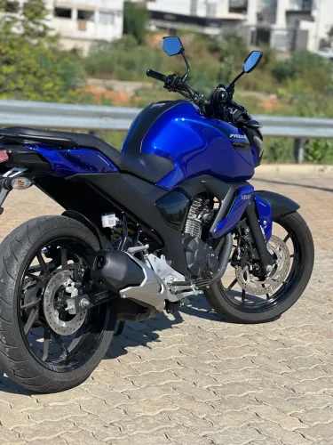 Yamaha Fazer FZ15 150 Flex - Apenas 4K KM Sem detalhes 