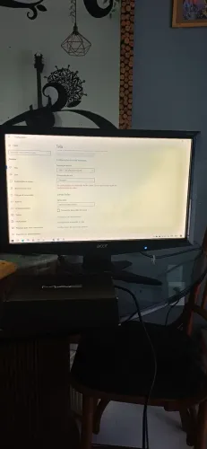 LTela acer 18.5" - com mancha na tela
