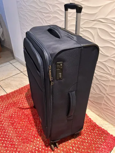 Mala Média Grande 23kg com 4 Rodas - Nova (Nunca usada)