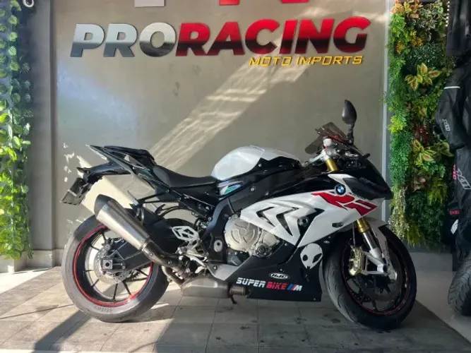 S1000RR 2018/2019 IMPECÁVEL E BEM EQUIPADA!