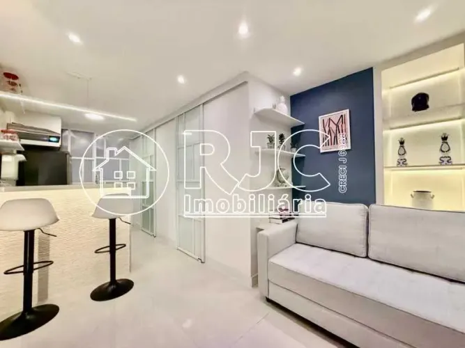 Studio : / Residencial / Centro