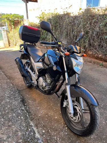 Yamaha Fazer 250 2013 Moto quitada! - Impecável + Baú (Toda Revisada!)