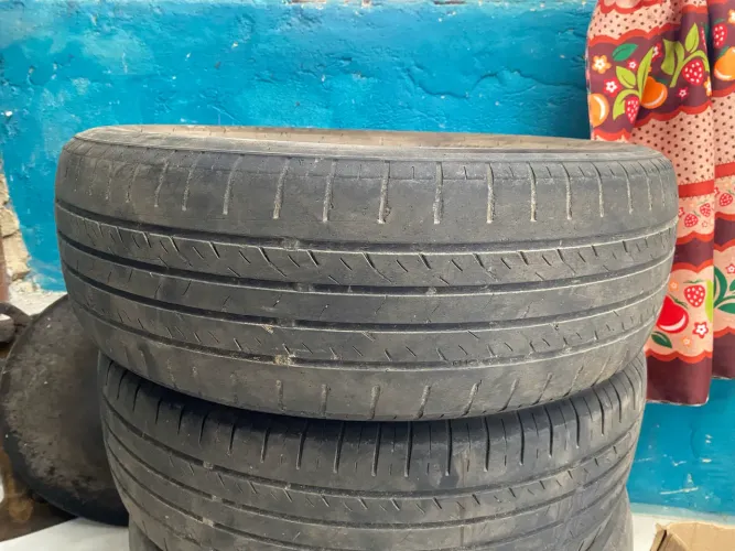4 pneus 195/65 R15