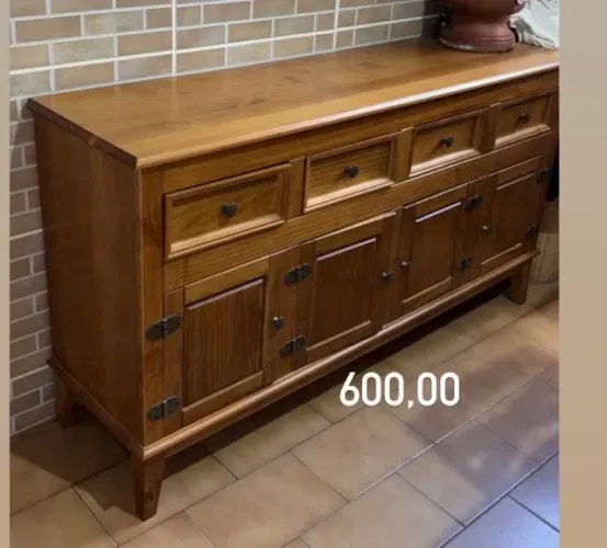 Aparador para cozinha (com gavetas e portas)
