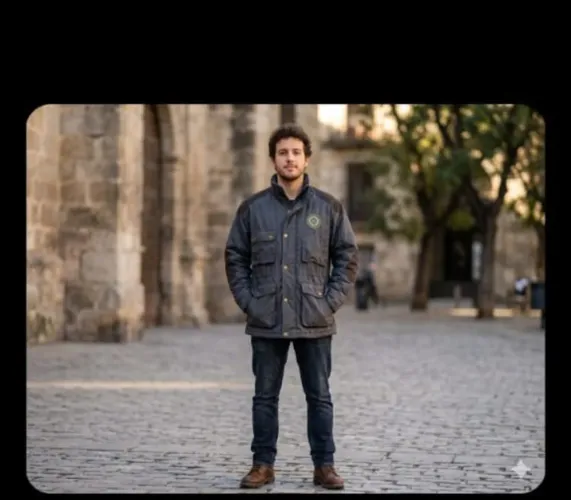 Vende-se jaqueta masculina tamanho M por $30reais pagamento á vista no dinheiro ou pix