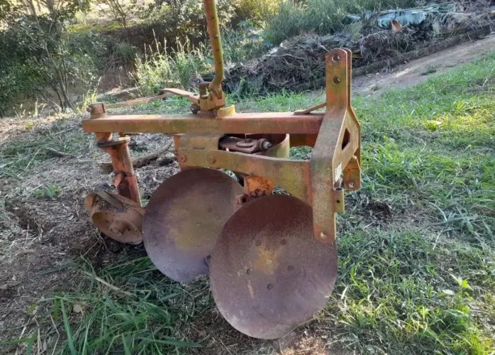 ARADO REVERSÍVEL