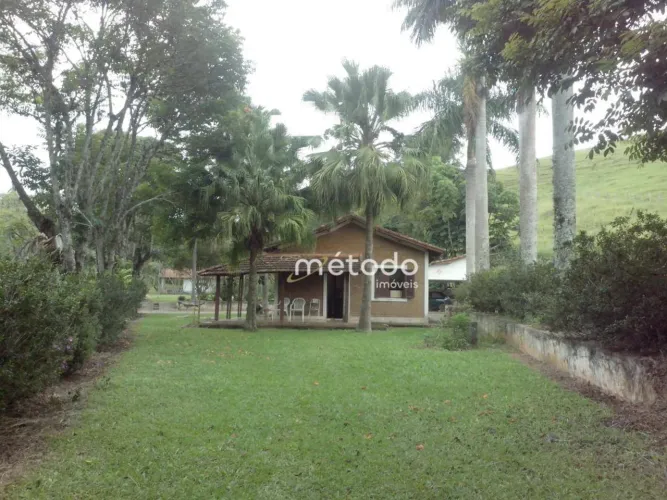 Sítio com 3 quartos à venda, 338800 m² por R$ 2.800.000 - Bairro Toca Do Leitão - Santa Br