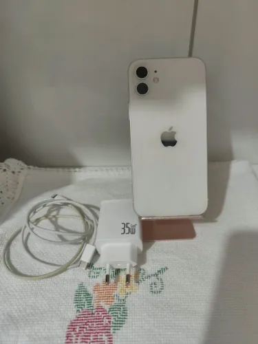 iPhone 12, 256. Bat 80%
