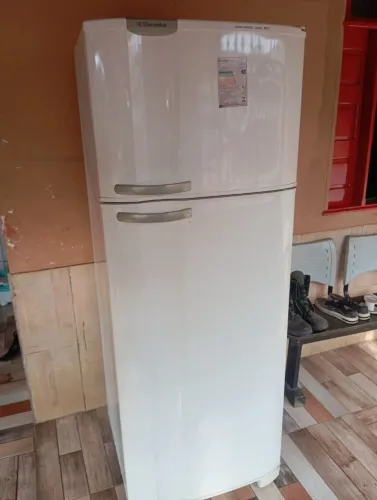 Geladeira Eletrolux