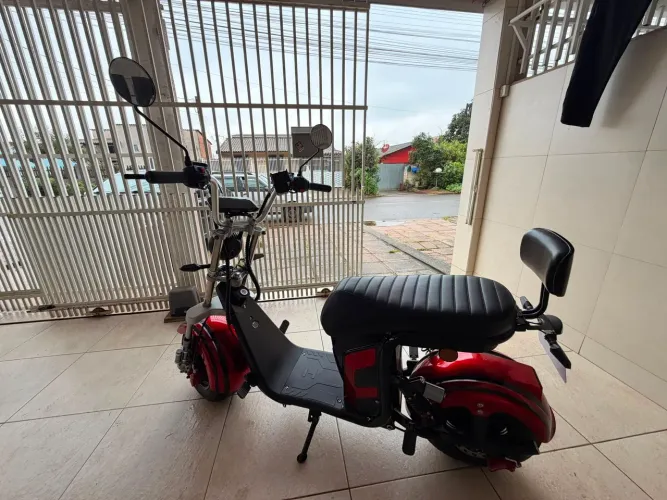 Scooter elétrica modelo X13