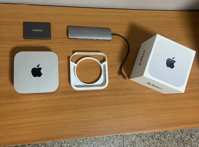 Mac mini M4 + SSD Samsung 1TB + Hub + Base com Filtro
