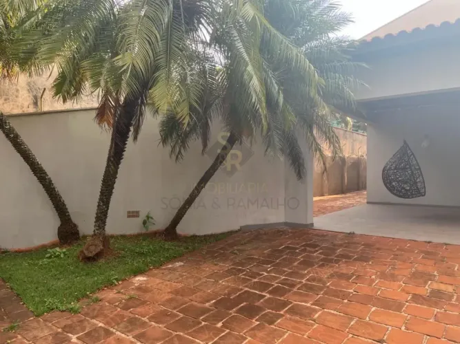 Casa sobrado para venda ou locação com 465,78m² de área construída, 04 quartos, sendo 02 s