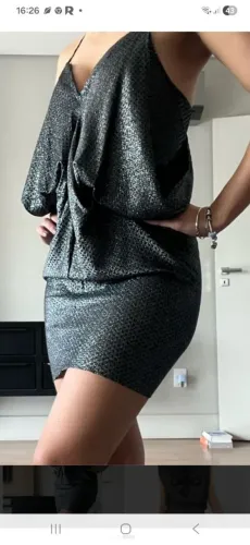 Vestido curto de festa