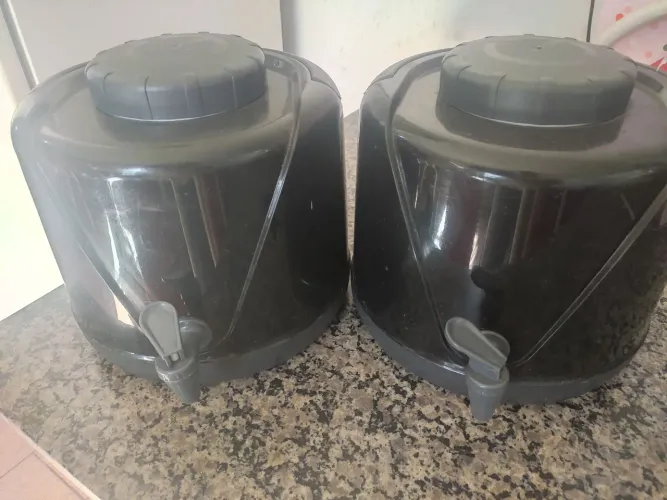 Jogo de jarras para suco