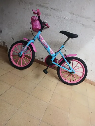 Bicicleta pra menina