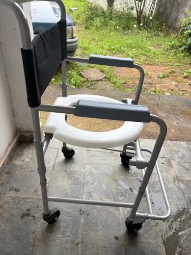 Cadeira de Banho Higiênica