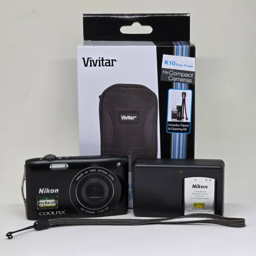 Câmera Digital Nikon Coolpix S3200 16MP CCD HD Com Kit