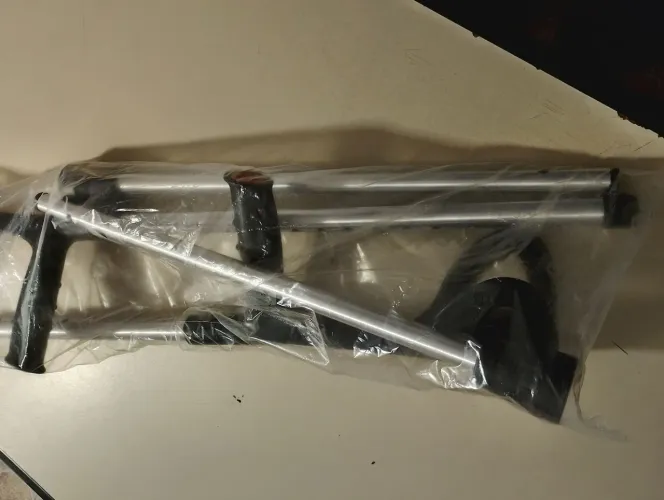 Vendo par de bengalas canadense novas por 160 reais para vim buscar ok 