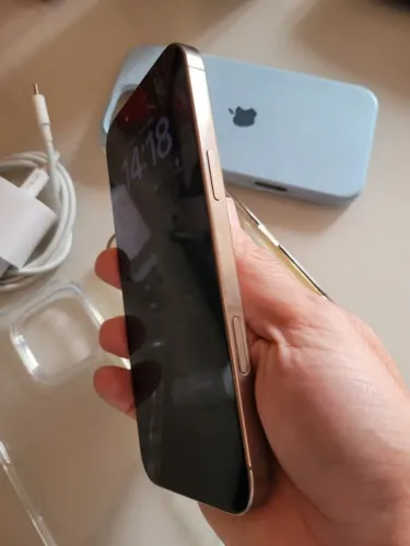 iPhone 16 pro max 256gb Titânio-deserto - ótimo estado