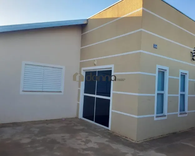Casa à venda em Uberaba (Tamareiras)  2 quartos, 200 m² de terreno, financia