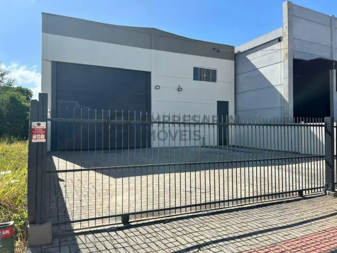 Galpão Comercial/Industrial em São José (Bairro Sertão do Maruim) - 263,72 m² | R$ 1.150.0