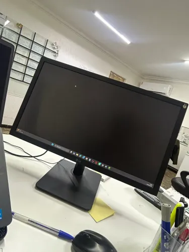 Monitor LG 22? Full HD 75Hz FreeSync - Ótimo para Jogos e Trabalho