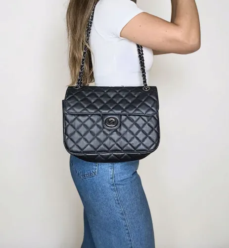 bolsa de couro legítimo tuqi.tá matelasse preto alça corrente