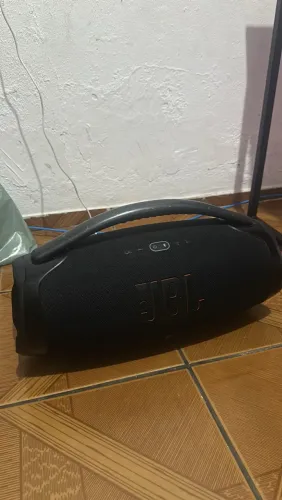 Caixa de som jbl boombox 3