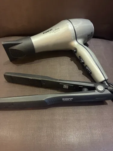 Secador de cabelo Taiff 2000W + chapinha Taiff