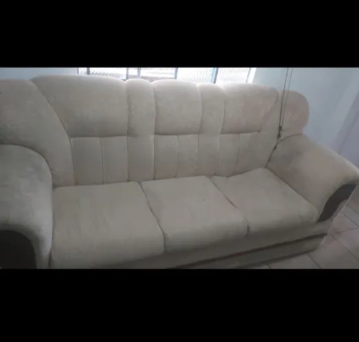 Vende-se sofá (leia a descrição)