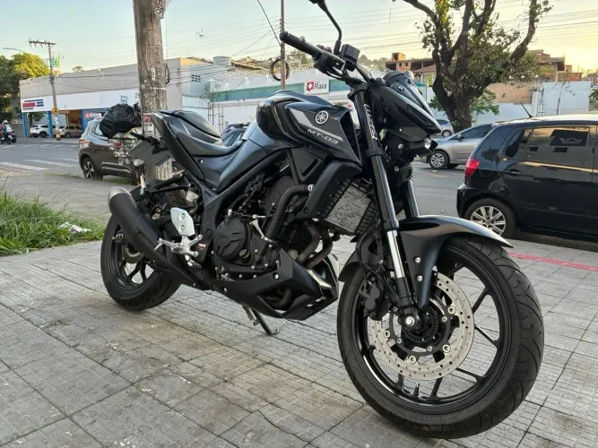 MT-03 MT03 ABS PRETA 2024/2025