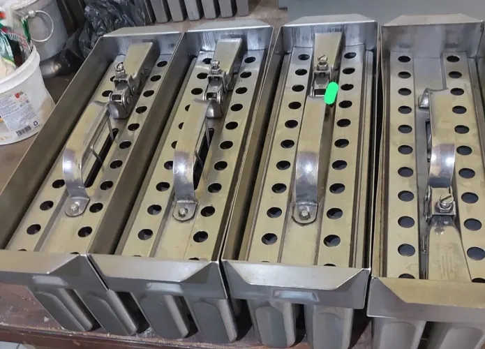 Formas de picolés 22 cavidades Ataforma modelo Wave