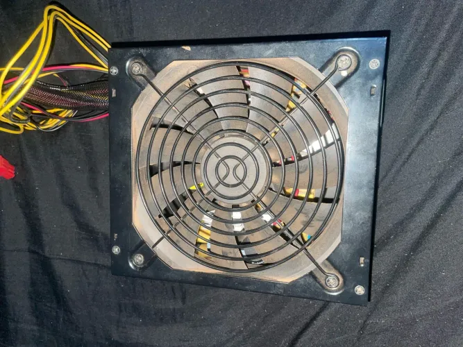 Vendo fonte de alimentação 500w