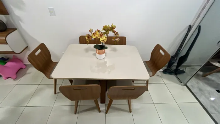 Mesa 6 cadeiras