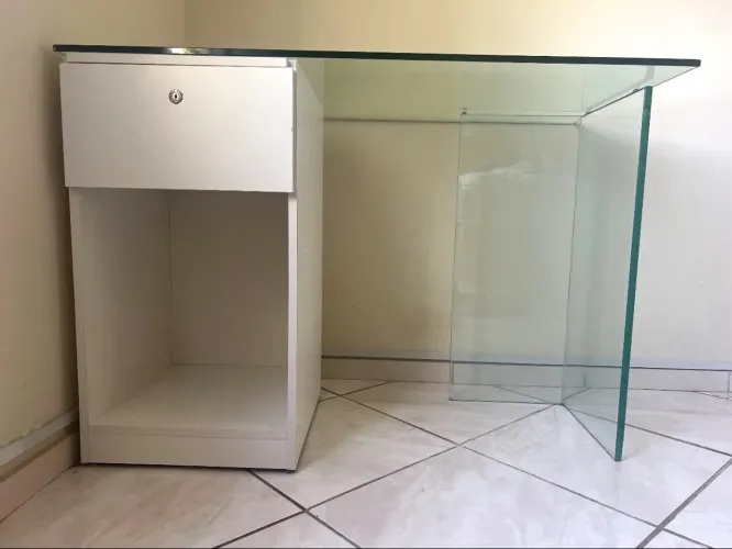 Mesa para escritório e estudo